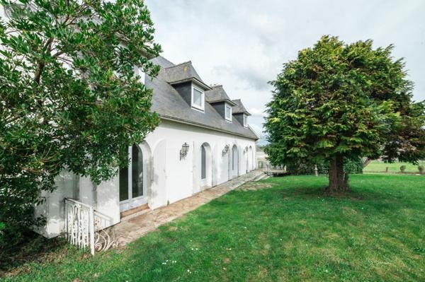 Maison à vendre à Hillion dans les Côtes-d'Armor (22120), ref : 22012-4147