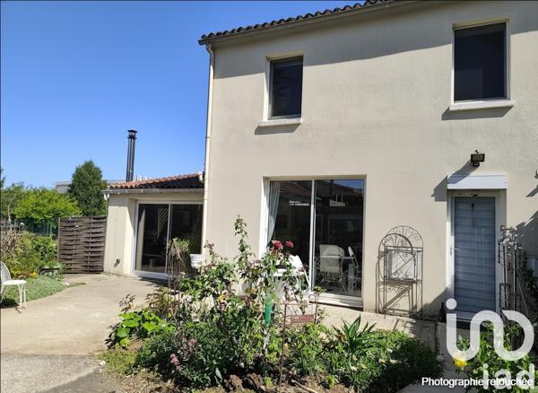 Maison à vendre 4 pièces 87,83 m² Saintes