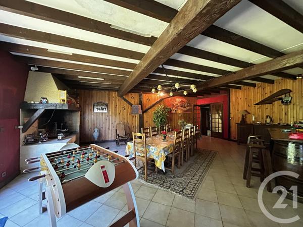 Maison à vendre  8 pièces - 190,72 m 2   COUTRAS  - 33