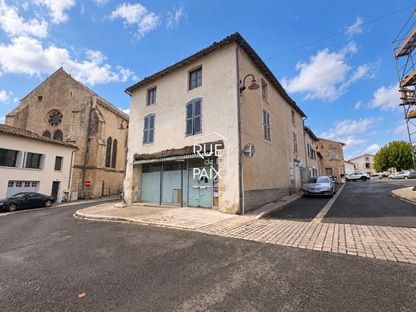 79800 PAMPROUX Immeuble Pamproux 5 pièces 240 m2
