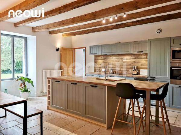 Vente immobilière : Maison à Arpajon-sur-Cère  5 pièces 210 m² 472 500 €- Neowi Aurillac.