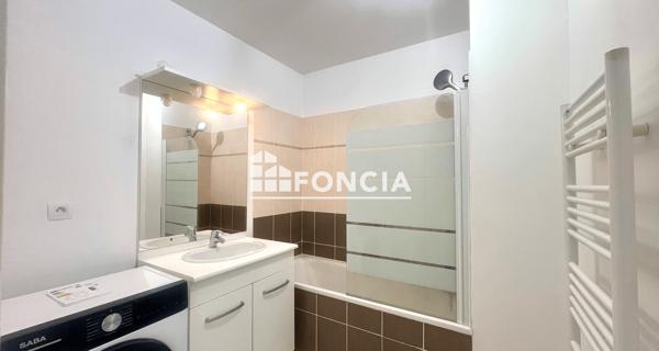 Location Appartement meublé 2 pièces 46.2 m² - L'étrat 42580