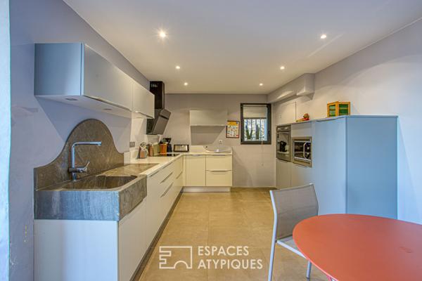 Ecrin de charme et sa vue panoramique au coeur de la cité médiévale