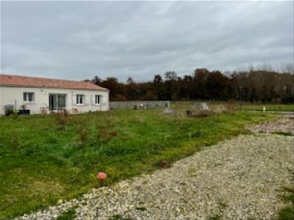 Terrain à vendre |  Saint-Just-Luzac |  460 m²