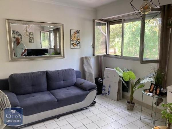 Appartement à louer 1 pièce 30.44m² Toulon (83000)