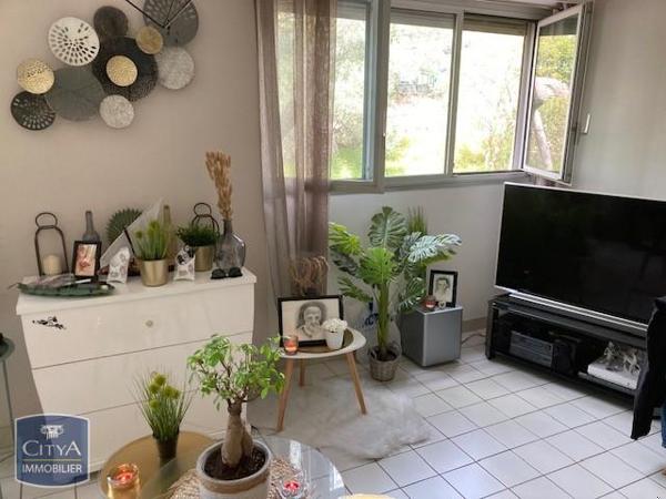 Appartement à louer 1 pièce 30.44m² Toulon (83000)