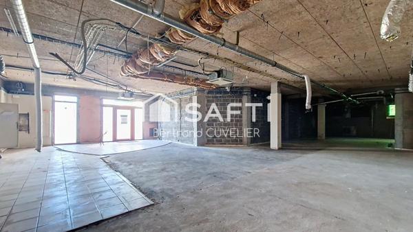 Local commercial plateau brut de 170 m²
