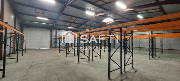 Local artisanal, commercial ou dépôt de 1980 m² sur 38.44 ares