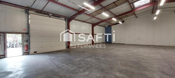 Local artisanal, commercial ou dépôt de 1980 m² sur 38.44 ares