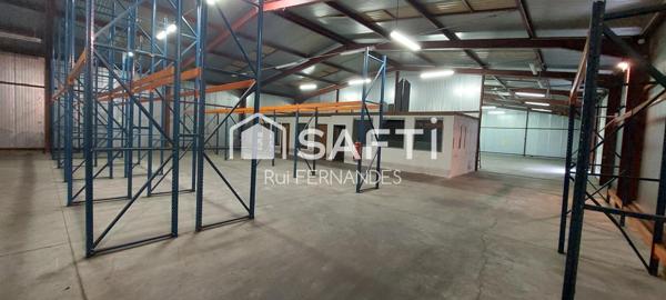 Local artisanal, commercial ou dépôt de 1980 m² sur 38.44 ares