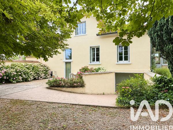Maison à vendre 8 pièces 220 m² Villefranche-sur-Saône