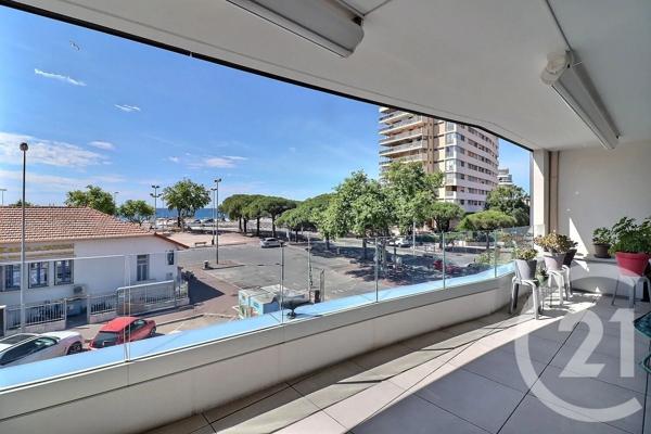 Appartement F3 à vendre  3 pièces - 78,88 m 2   STE MAXIME  - 83