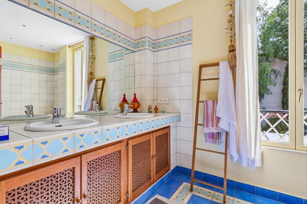 Maisons-Alfort / Charentonneau : belle maison familiale avec jardin