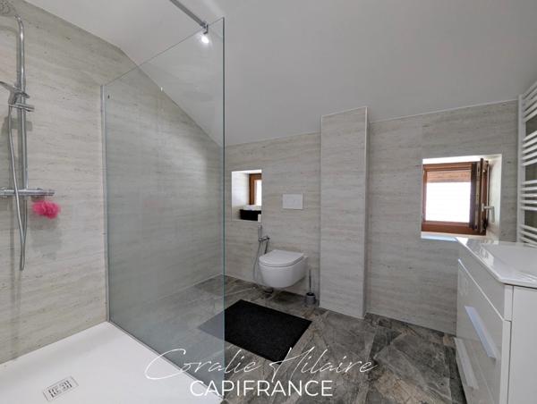 Maison à vendre 6 pièces HESINGUE (68) - Maison rénovée de 123 m2 sur une parcelle de 1230m2