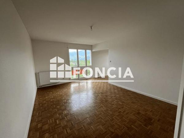 Location Appartement 4 pièces 82.3 m² - 5 RUE DE L'OISANS Meylan 38240