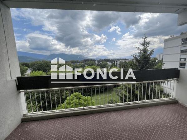 Location Appartement 4 pièces 82.3 m² - 5 RUE DE L'OISANS Meylan 38240