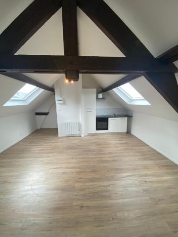 A LOUER APPARTEMENT PROCHE CENTRE VILLE DE ST QUENTIN 02100