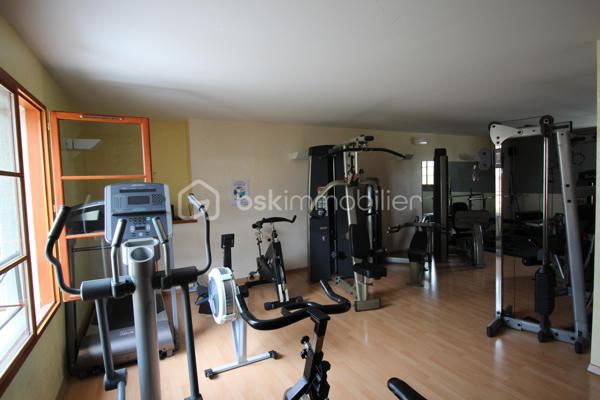 Immeuble mixte de 572 m²