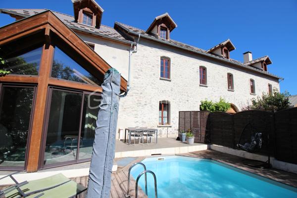 Immeuble mixte de 572 m²