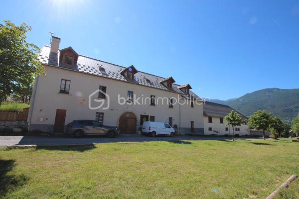 Immeuble mixte de 572 m²