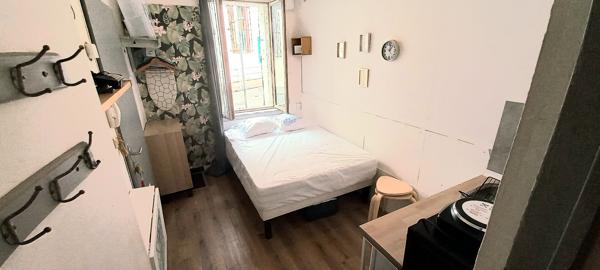 Appartement à louer 420 € CC Marseille 1 pièce 10 m² DPE D