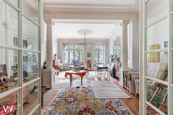 SAINT SEURIN - SUPERBE HOTEL PARTICULIER