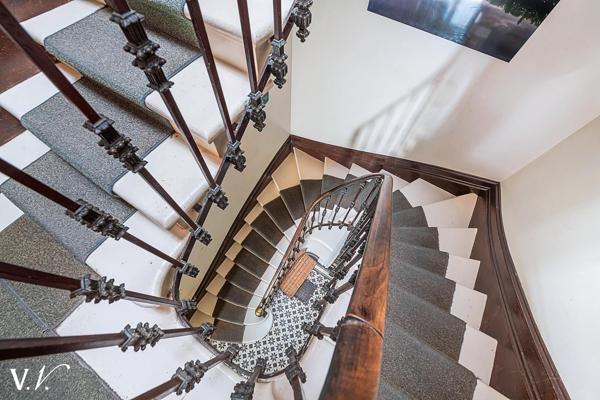SAINT SEURIN - SUPERBE HOTEL PARTICULIER