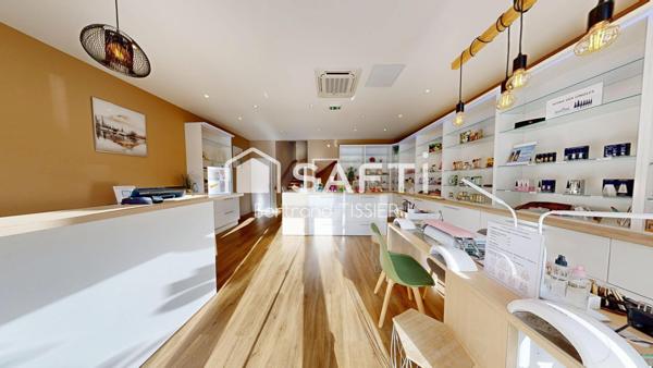 Salon esthétique - Retour à la vente -