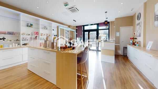 Salon esthétique - Retour à la vente -