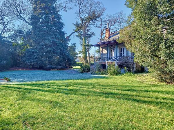 Maison ancienne à vendre 8 pièces CONDOM (32)