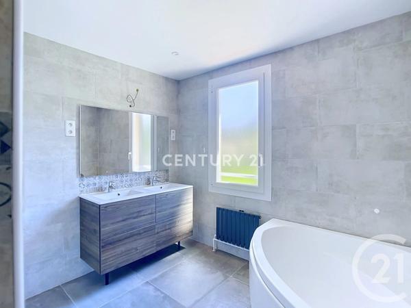 Maison à vendre  4 pièces - 105,31 m 2   AUBAGNE  - 13