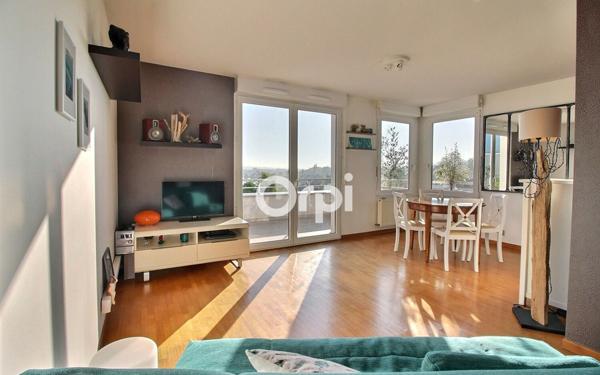 Appartement à vendre    2 pièces • 48 m2 Viry-Châtillon