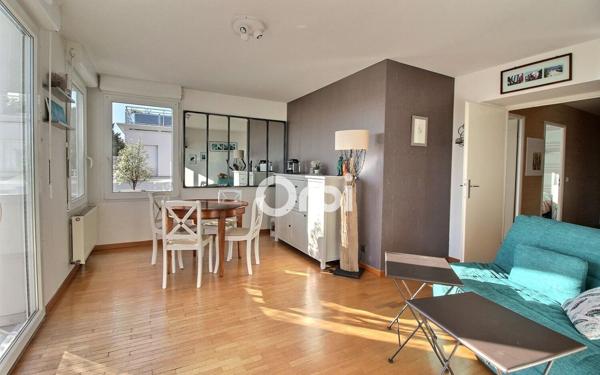 Appartement à vendre    2 pièces • 48 m2 Viry-Châtillon