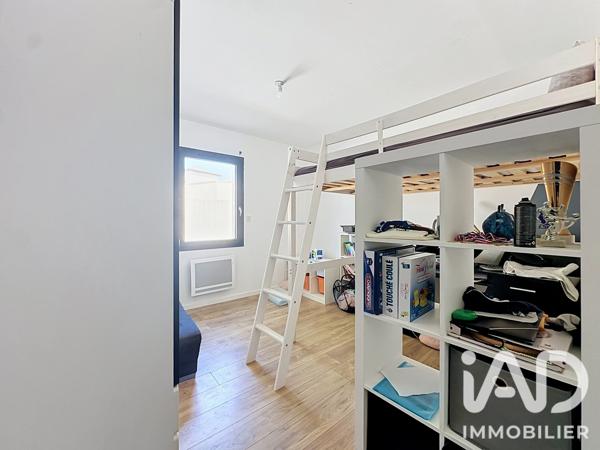 Maison à vendre 5 pièces 121 m² Rochefort-du-Gard