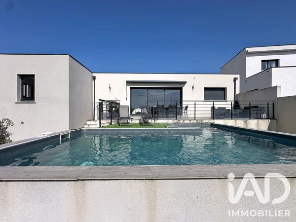 Maison à vendre 5 pièces 121 m² Rochefort-du-Gard