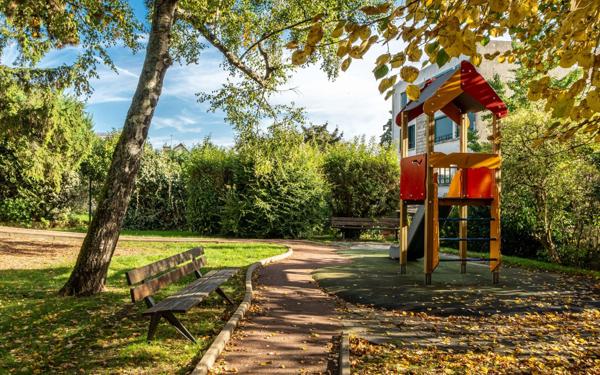 Appartement à vendre    4 pièces • 66,39 m2 Fontenay-aux-Roses