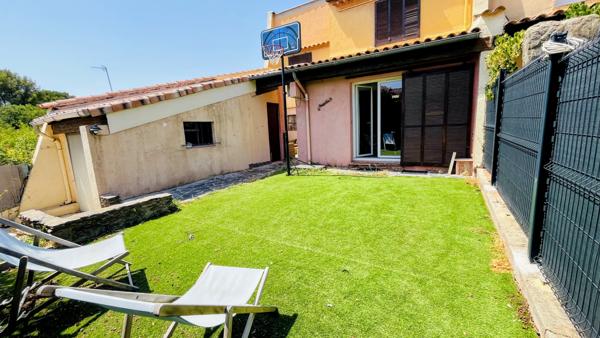 Maison
         5 pièces
        - 83 m² 499 000 € *