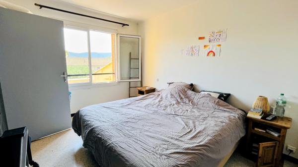 Maison
         5 pièces
        - 83 m² 499 000 € *