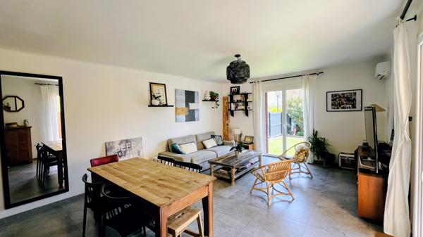 Maison
         5 pièces
        - 83 m² 499 000 € *