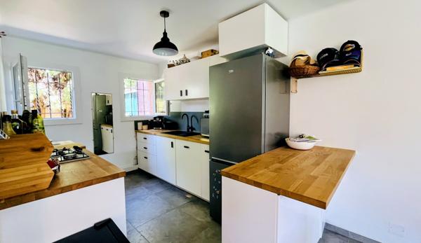 Maison
         5 pièces
        - 83 m² 499 000 € *