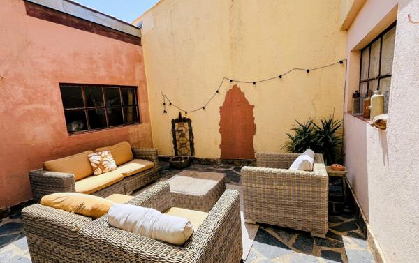 Maison
         5 pièces
        - 83 m² 499 000 € *