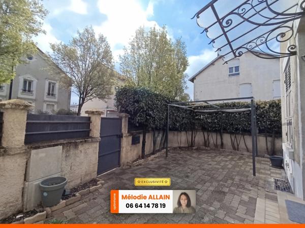 VICHY JEANNE D'ARC- MAISON DES ANNEES 40 AVEC COUR ET GARAGE-IDEAL INVESTISSEUR OU 1er ACHAT