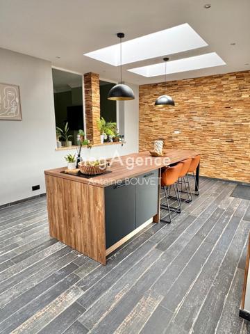 Maison à Doullens, 80600 - 6 pièces 177m²