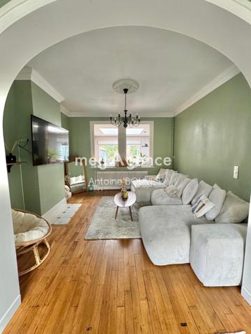 Maison à Doullens, 80600 - 6 pièces 177m²