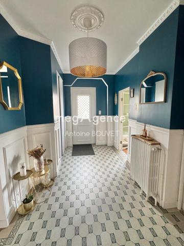 Maison à Doullens, 80600 - 6 pièces 177m²