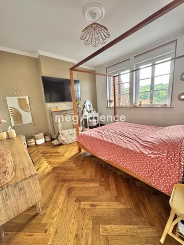 Maison à Doullens, 80600 - 6 pièces 177m²