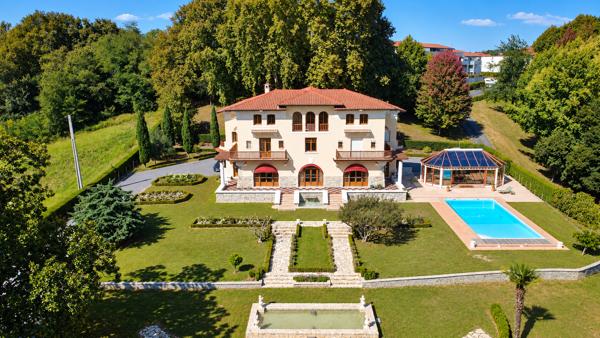 Vente Maison de maître Bayonne 11 Pièces 560 m²