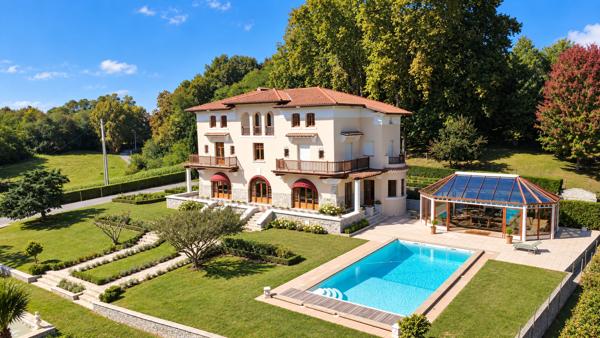 Vente Maison de maître Bayonne 11 Pièces 560 m²