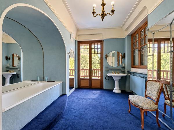 Vente Maison de maître Bayonne 11 Pièces 560 m²