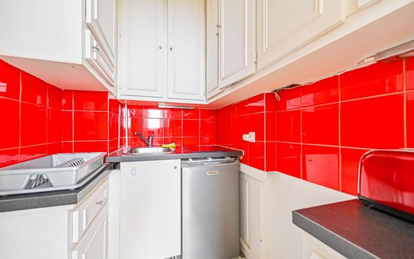 Appartement à louer    2 pièces • 26,72 m2 Paris 17